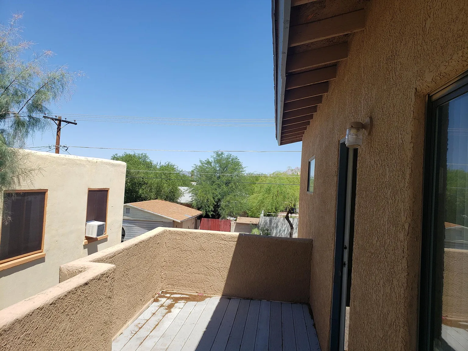 5 bed, 1674 sqft, $3,425 — Photo 2