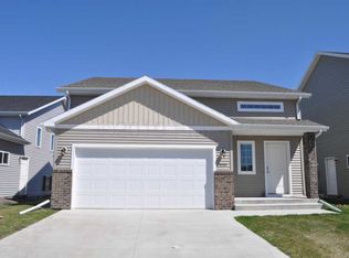 4204 14th Ave S, Moorhead, MN 56560