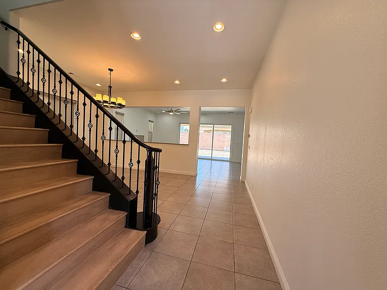 3217 Porta Cesareo Ave — Photo 2