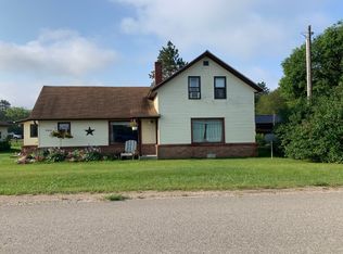 4054 Kneeland Rd, Lewiston, MI 49756