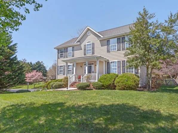 55 Lake Dr, Ruckersville, VA 22968
