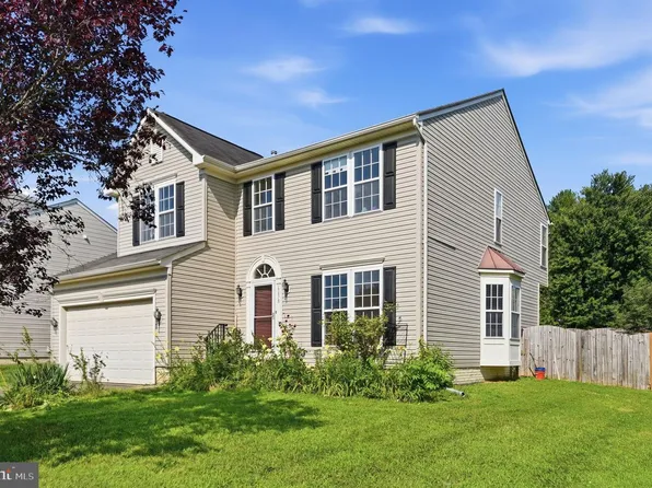 6678 Clarkes Meadow Dr, Bealeton, VA 22712