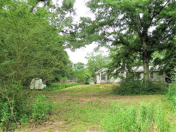 3rd image of 36 Hillcrest Dr