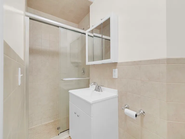 165 Hopkins Ave #4 — Photo 5