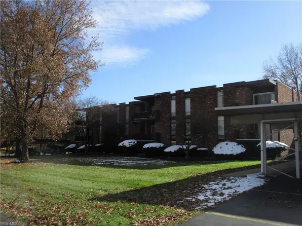 3000 N River Rd NE APT F20, Warren, OH 44483