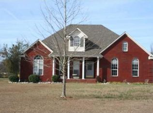 287 Honeysuckle Trl, Hamilton, AL 35570