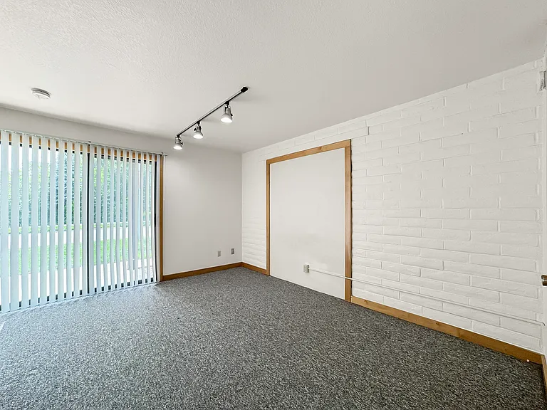 137 Dotson Dr #101 — Photo 7