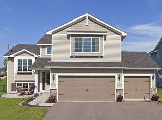 46 Meadowlark Dr, Hudson, WI 54016