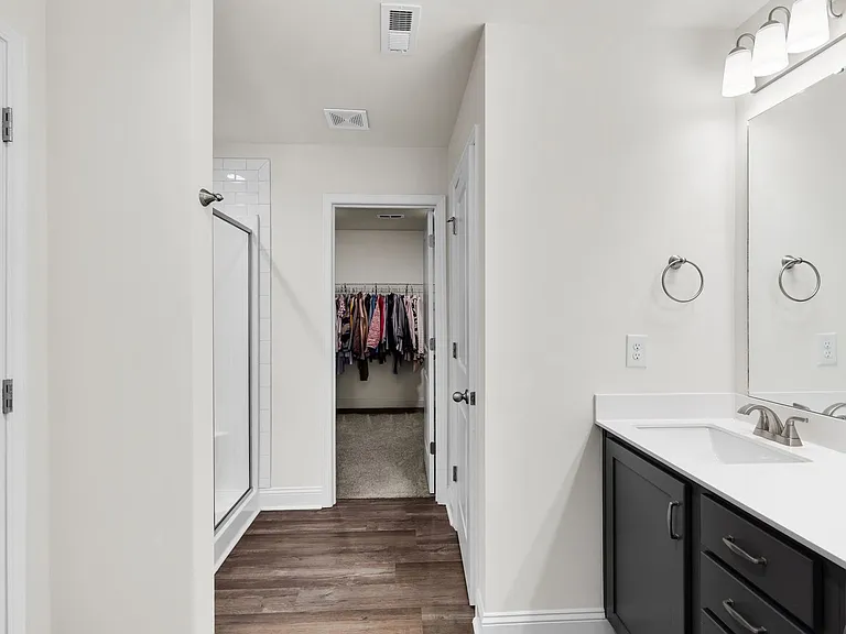 173 London Dr — Photo 21