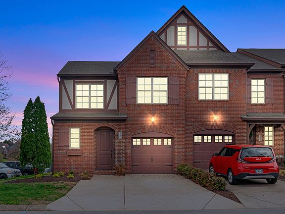 2nd image of 536 Millwood Ln