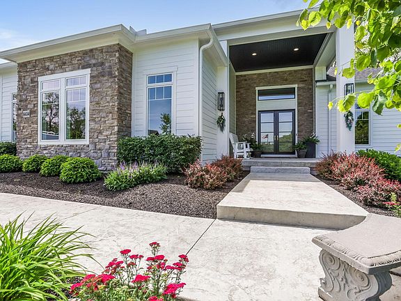 3rd image of 6634 Scioto Bluff Ct