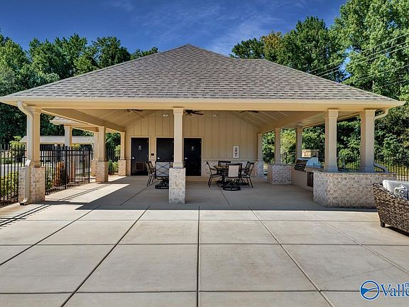 4th image of 7010 NW Straightway Ct