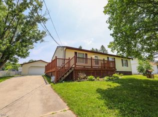 1460 Stroup Rd, Atwater, OH 44201