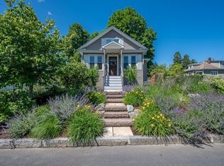 65 Oneida Ave, Worcester, MA 01606