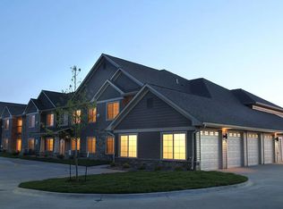 1848 Algonquin Rd, Iowa City, IA 52245