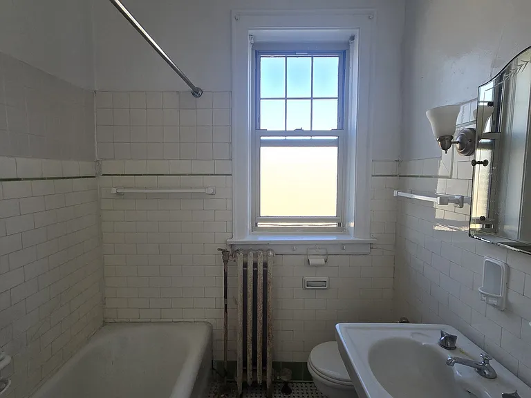 909 Elmwood Ave #O3 — Photo 9