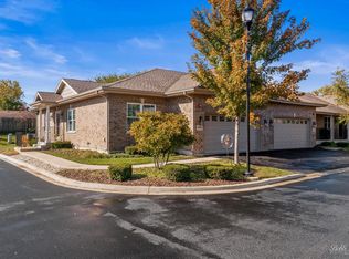 534 N Woodland Ct, Addison, IL 60101