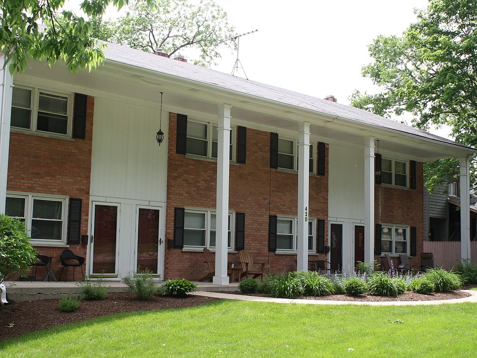 1st image of 321 Oak St APT 3