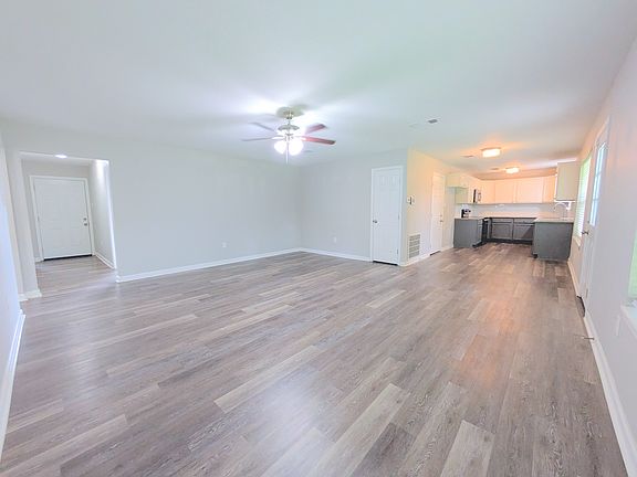 3rd image of 6431 Lebrent Ave
