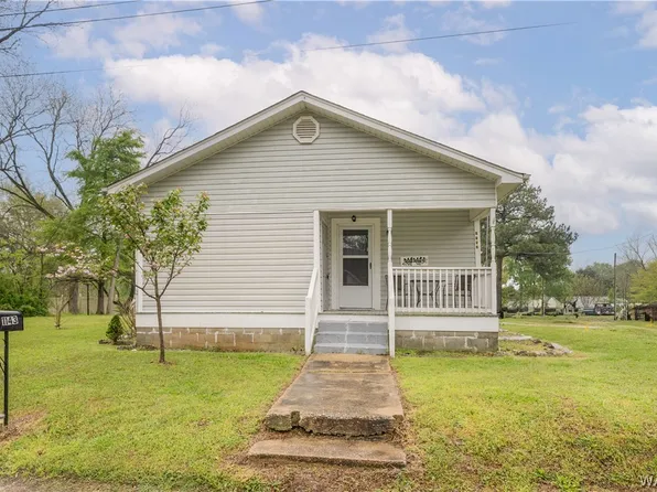 1143 Hickory St, West Blocton, AL 35184