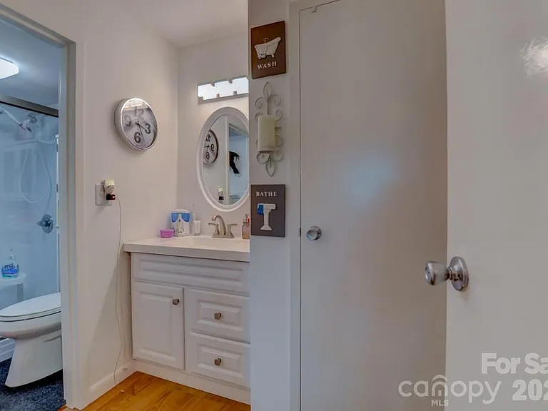 647 Town Mountain Rd #203 — Photo 28