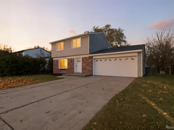 23036 Whitby Ave, Flat Rock, MI 48134