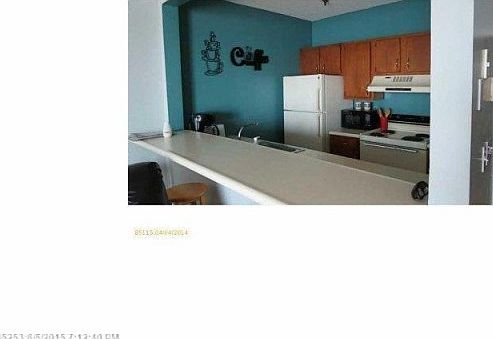 3rd image of 39 W Grand Ave APT 240
