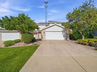 8627 Miroballi Dr, Hickory Hills, IL 60457