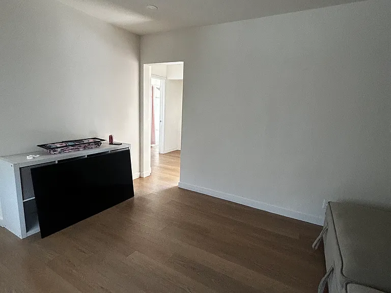 246 E Providencia Ave #246 — Photo 5