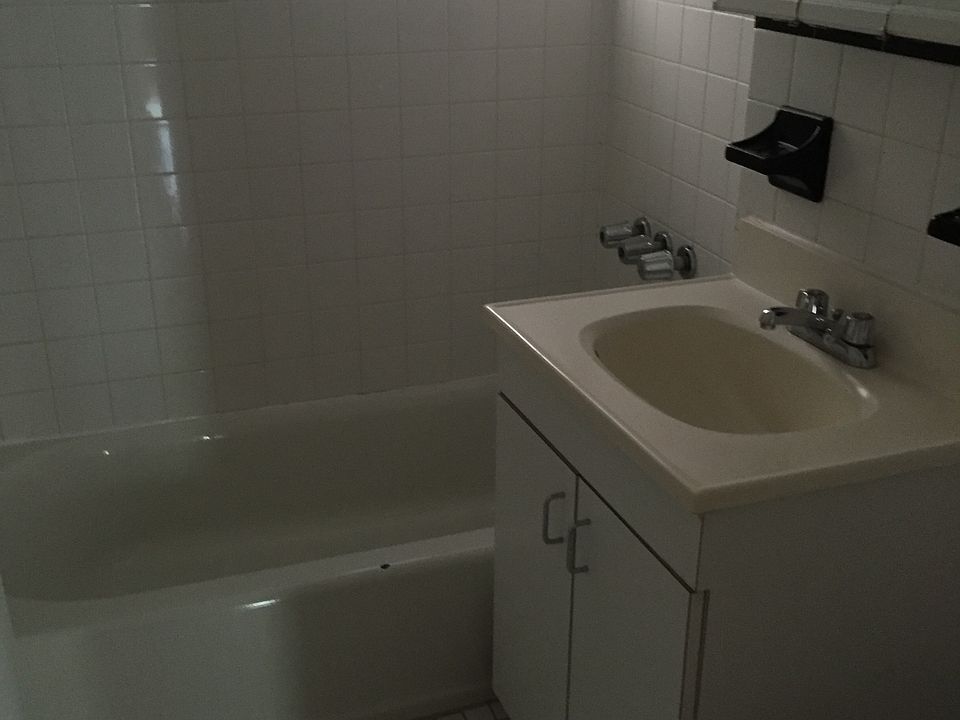 1st image of 4334 49th St APT 3C