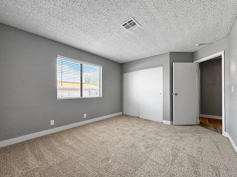 6743 W Charleston Blvd #4 — Photo 28