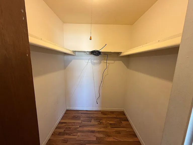 Primary walk-in