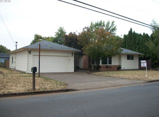 834 NE 27th St, McMinnville, OR 97128