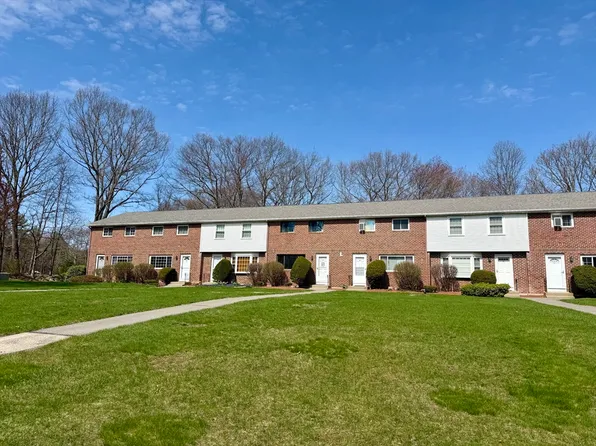 88 Oakridge Dr #88, Londonderry, NH 03053