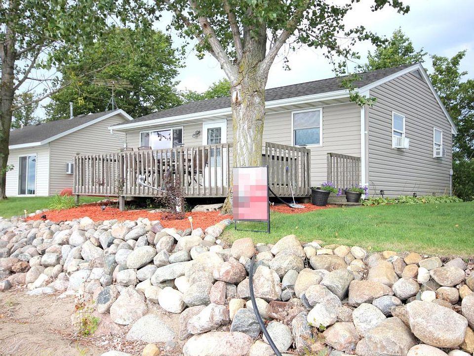 1st image of 20978 Hazelwood Ln