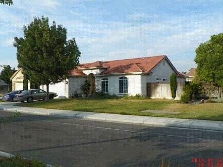 3rd image of 638 Stonewood Dr