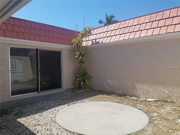 3rd image of 2919 Finch Dr