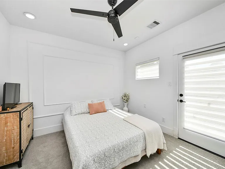 1837 Flowing Springs Trl — Photo 6