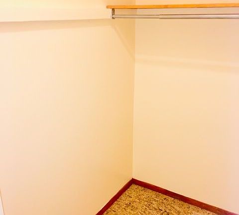 4th image of 158 E 107th St APT 4D
