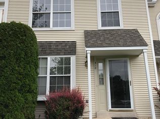 310 Countryside Ct, Collegeville, PA 19426