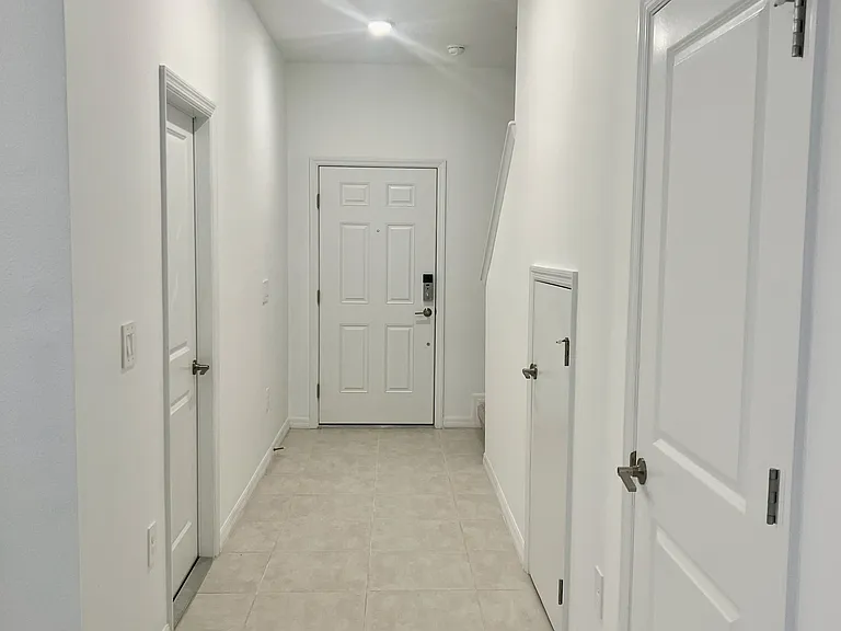 1287 Axel Graeson Ave — Photo 1