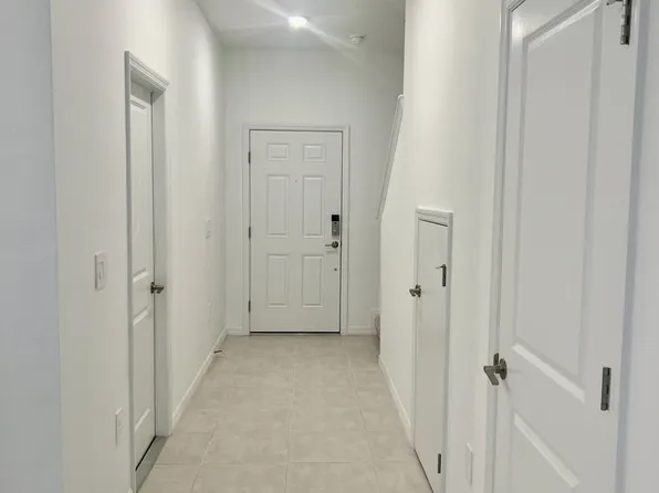 1287 Axel Graeson Ave, Kissimmee, FL