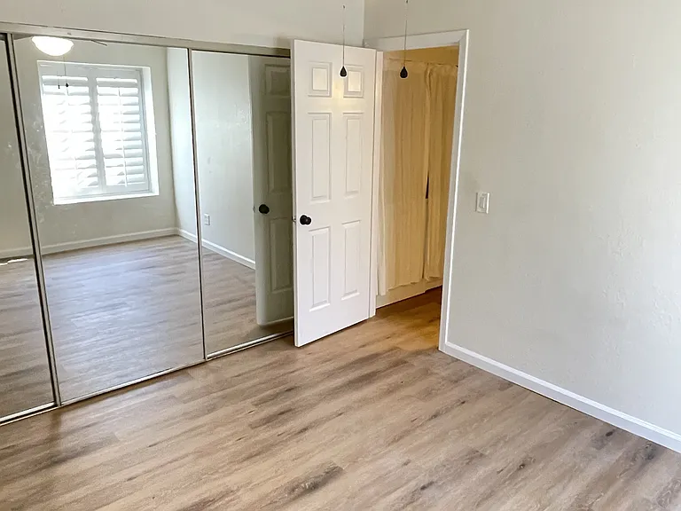 Guest Bedroom Closet