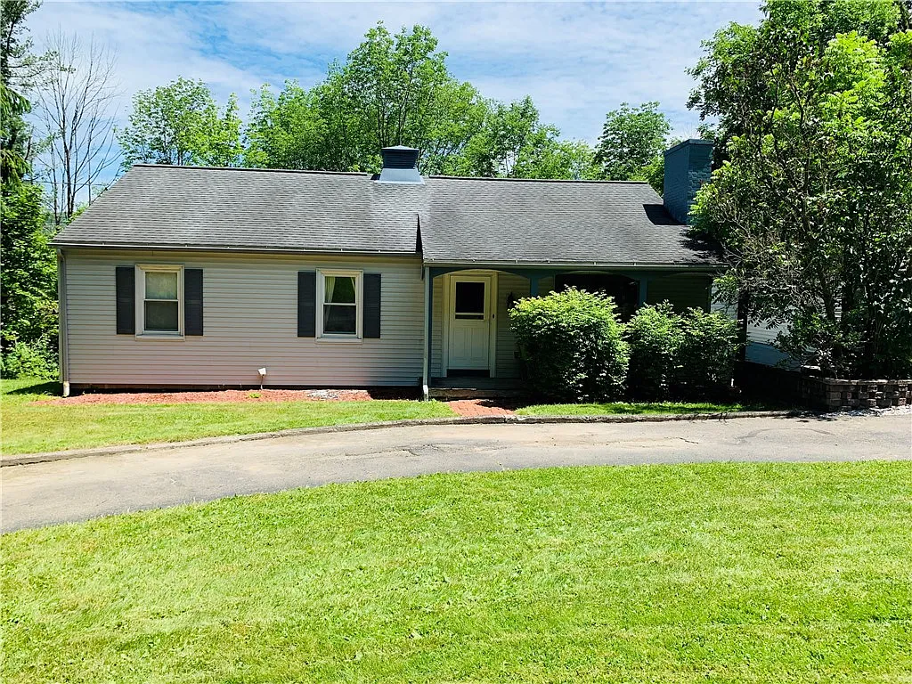 178 N Highland Ave photo 1
