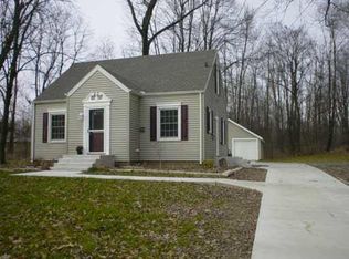 21665 W Ireland Rd, South Bend, IN 46614