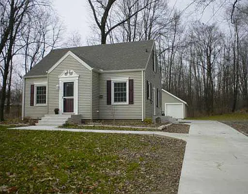 21665 W Ireland Rd photo 1