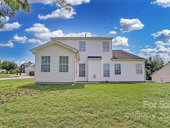 5th image of 3387 Merchant Ln