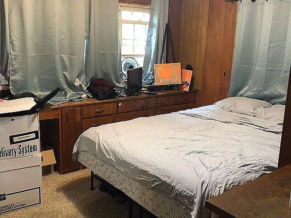 Master bed; 18 drawers!