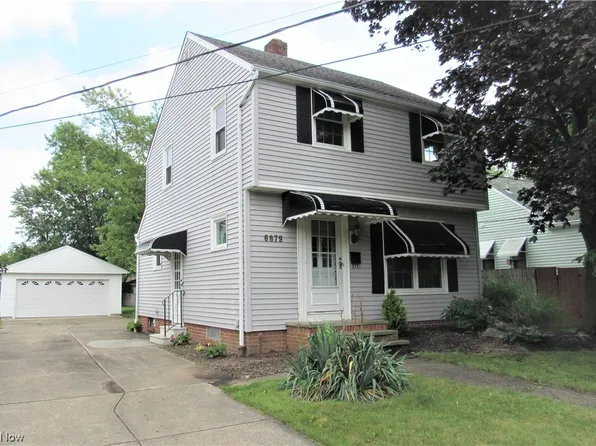 6879 Orchard Blvd, Parma Heights, OH 44130