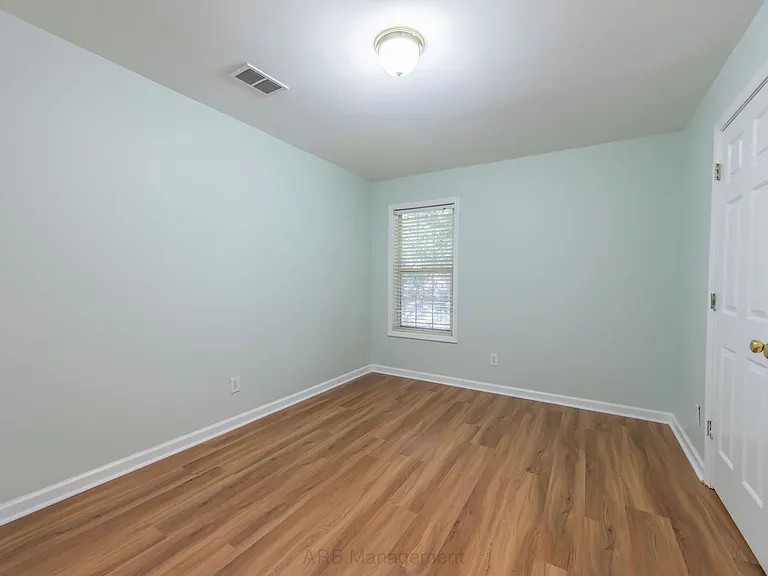 3985 Shallowford Green Ct — Photo 14